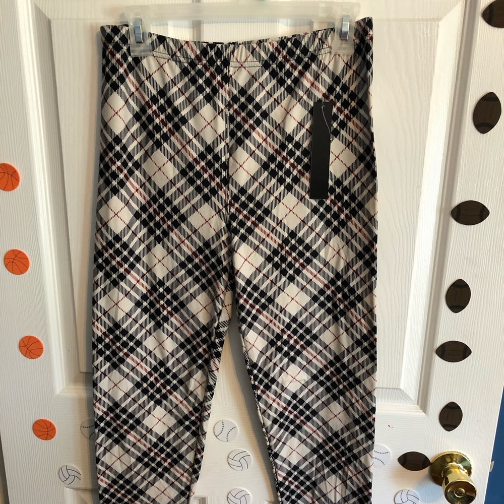 Women’s plus leggings